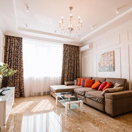Luxury For Business & Pleasure Royal 2 Lägenhet Kiev Exteriör bild