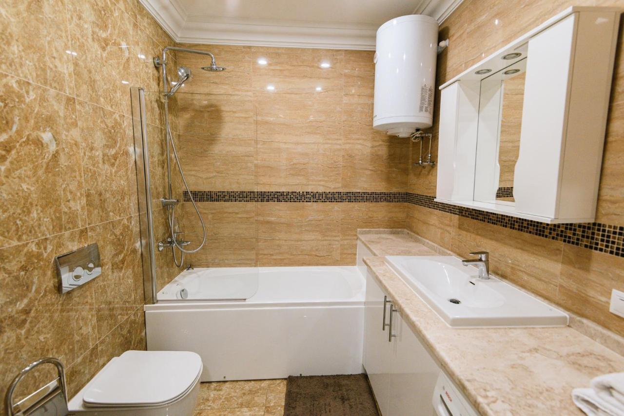 Luxury For Business & Pleasure Royal 2 Lägenhet Kiev Exteriör bild